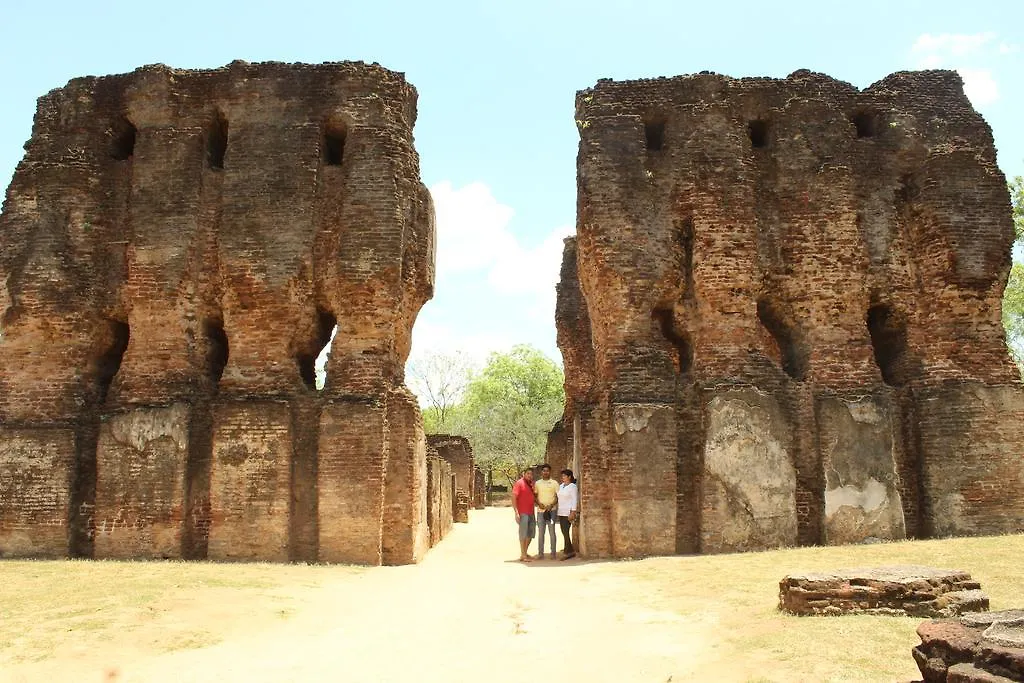 Pura Sanda Villa Inamaluwa
